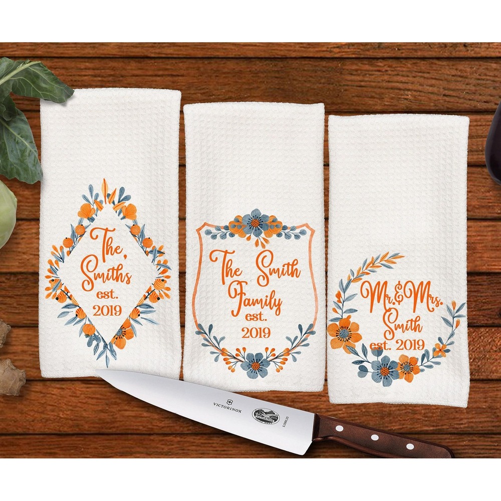 Fleur Delis Orange Monogrammed Kitchen towel set, Set of‎ 3 towels